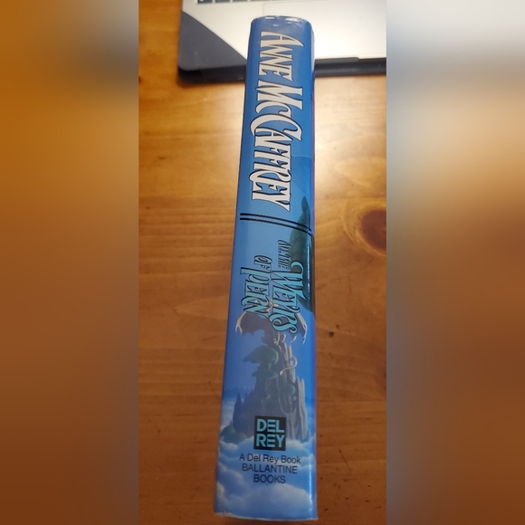 Anne McCaffrey All the Weyes of Pern , vintage book, 1991 fiction - Picture 14 of 15